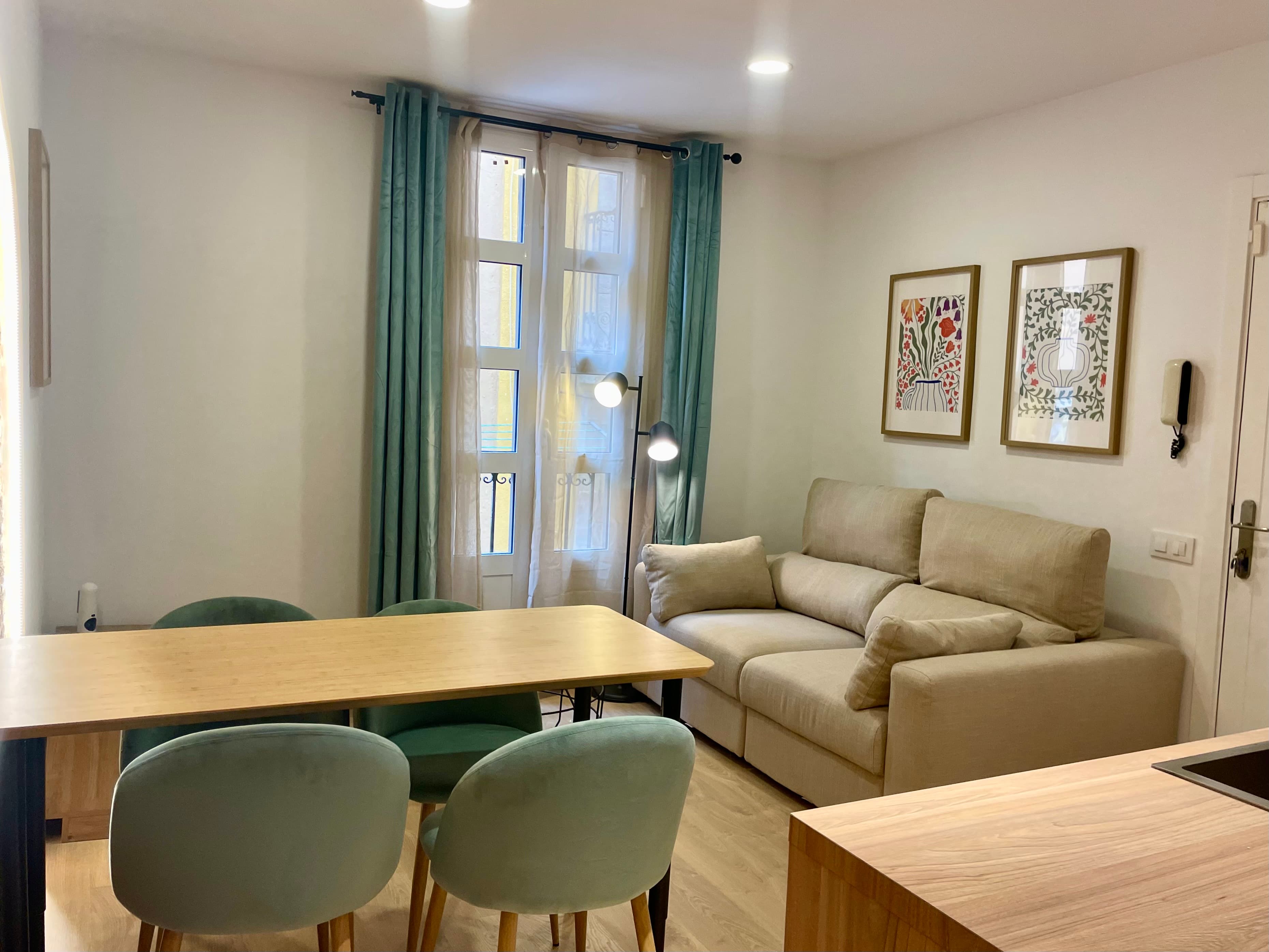 Circulaciones eficientes y espacios comunes inspiradores que se mantienen vigentes con el tiempo.